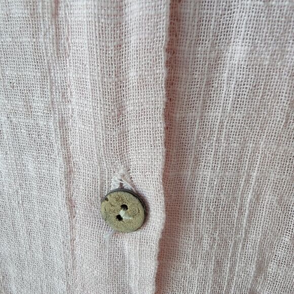beyond capri top womens size one size  button up pink roll-Tab sleeve - Picture 5 of 8